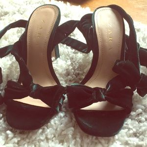Zara Emerald Green Velvet shoes